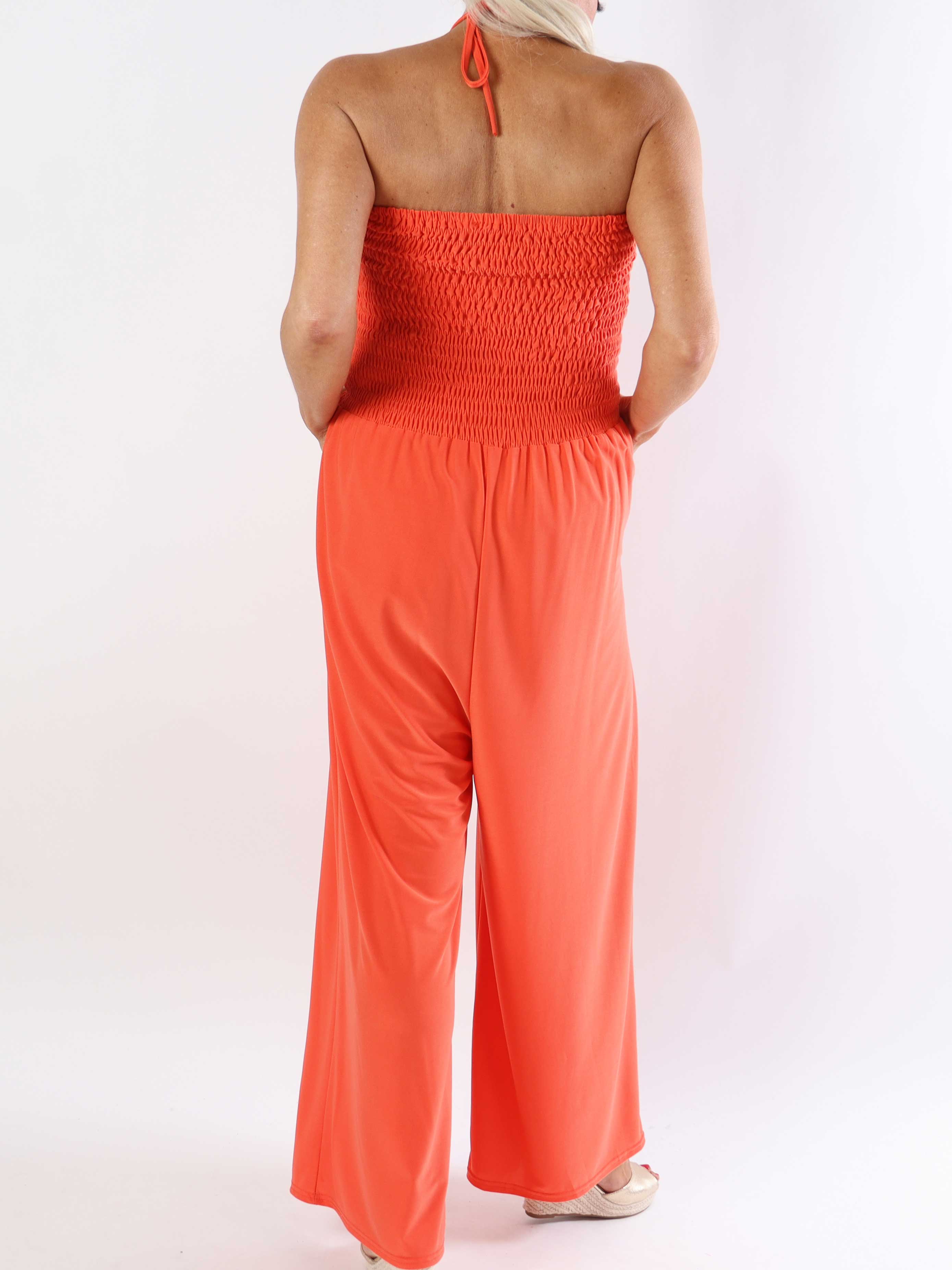 Pams Plain Tube Jumpsuit - Elastisk jumpsuit i plusstorlek med smock vid bröstet